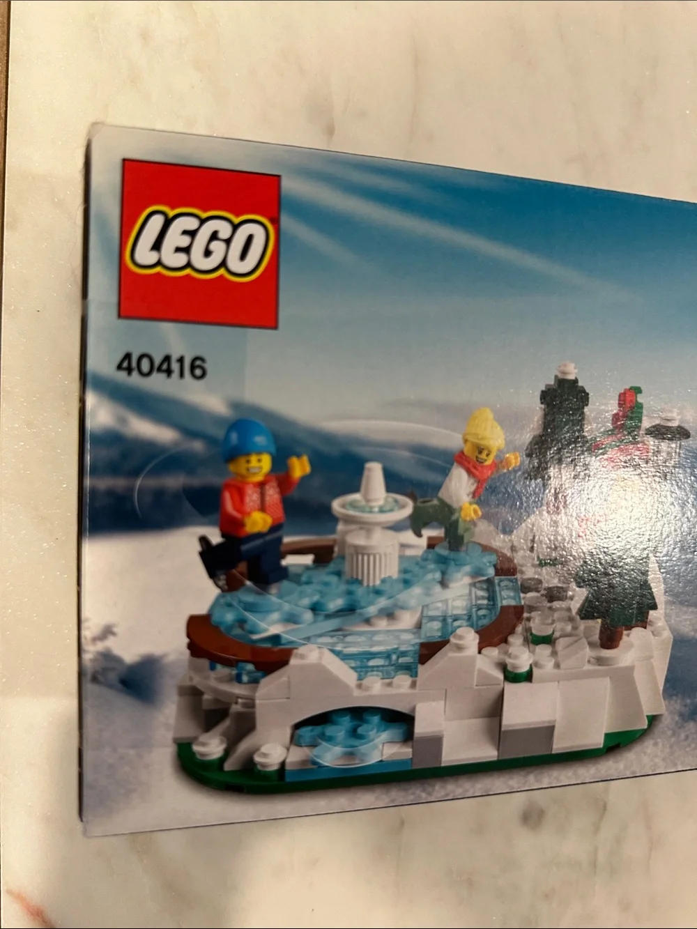 LEGO 40416 Limited Edition Ice Skating Rink 304 Pieces  New, Sealed in B…